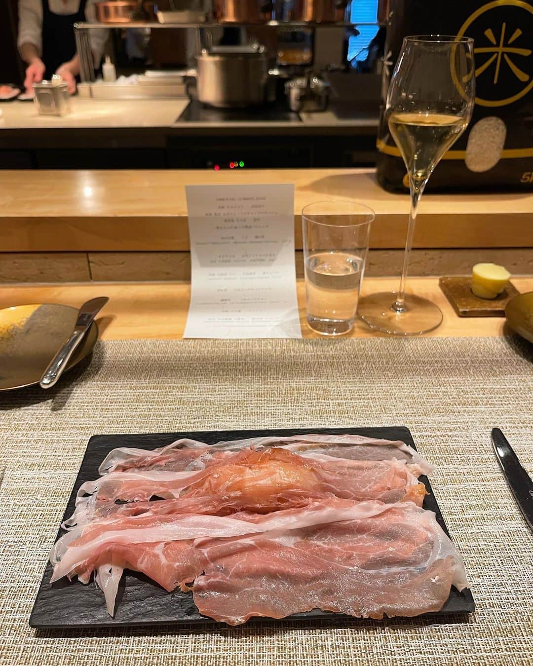 山根千佳さんのインスタグラム写真 - (山根千佳Instagram)「. . 美食家のお友達と ご飯を食べに行きました☺️🍓 普段は和食が多いのでフレンチは珍しい！  そして大相撲三月場所が かなり盛り上がっていて幸せ！ 今場所は相撲の質がいつもに増して高くて 興奮しています！優勝争いどうなるかな…🤔  毎日大相撲ブログに詳しく綴っています💌 . . #zara #zarawoman #zaraoutfit  #zarafashion #zaradress #ザラジョ  #ザラ #ザラコーデ #山根千佳  #sugalabo #スガラボ #東京グルメ」3月25日 20時10分 - yamane_chika