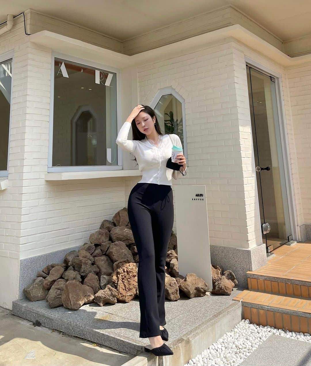 Choi Somiさんのインスタグラム写真 - (Choi SomiInstagram)「⠀⠀⠀⠀ #글랜더 #glander  꽁꽁솜🖤」3月25日 22時04分 - cxxsomi