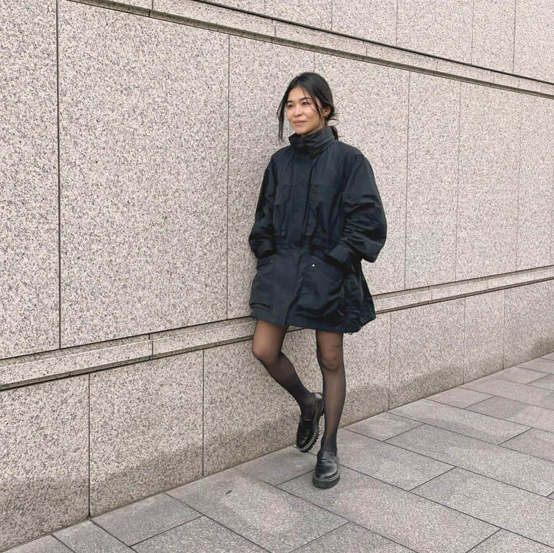 辻直子さんのインスタグラム写真 - (辻直子Instagram)「#BLACK⚫️⚫️⚫️ #大満足#一日中最高でした#ミニスカートについて#大福とパンケーキ🥞  明日も良い一日を♡ おやすみなさい」3月25日 22時26分 - naoko.ts
