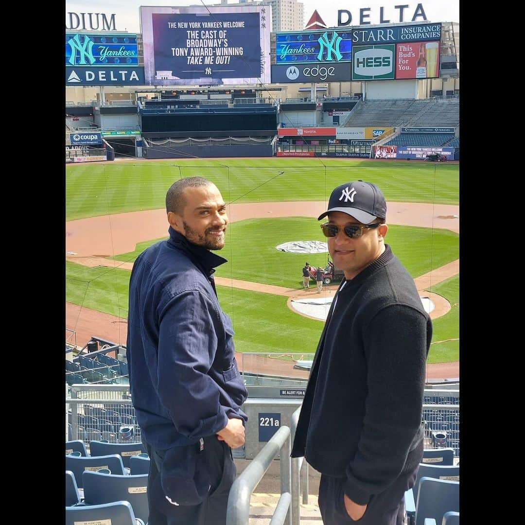 ジェシー・ウィリアムズさんのインスタグラム写真 - (ジェシー・ウィリアムズInstagram)「Take Me Out To The Hallowed Ground : A Field of Dreams Trip  Brought to us by @2stnyc. Come see the play maybe. #TakeMeOut」3月26日 6時46分 - ijessewilliams