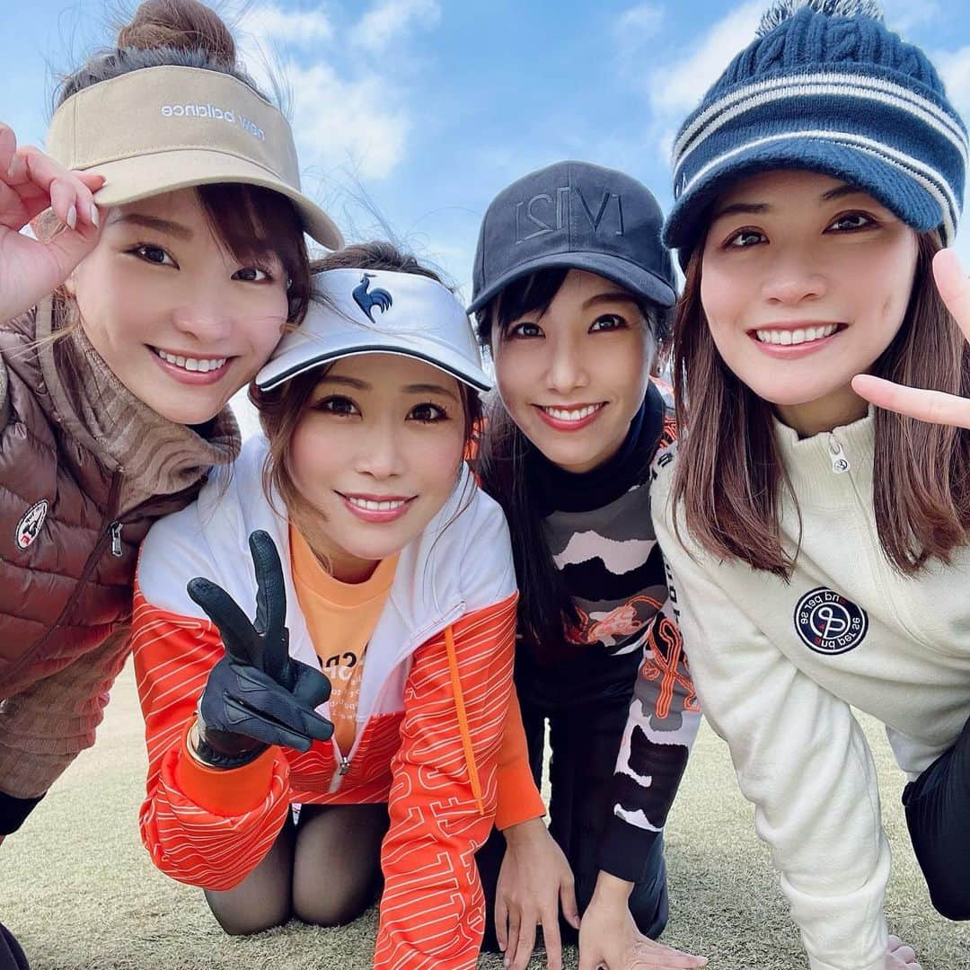 西村いちかさんのインスタグラム写真 - (西村いちかInstagram)「おはようございます🌞 急に寒かったこないだ🏌️‍♀️ mutaのバッグ貰ったので早速ゴルフに持ってった🥰 ありがとう✨」3月26日 12時52分 - ichika_nishimura