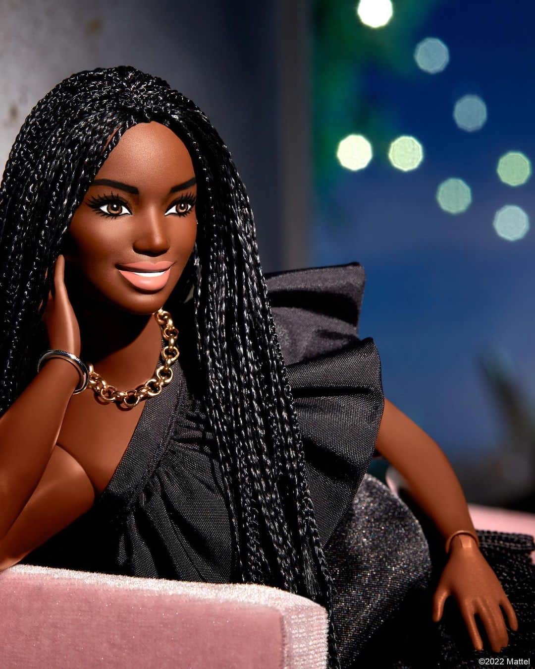 バービーさんのインスタグラム写真 - (バービーInstagram)「The #BarbieStyleCollection is sure to bring a smile to your face! Check it out now via link in bio and shop to support female-founded businesses. 💕 #barbie #barbiestyle⁠」3月27日 1時33分 - barbiestyle