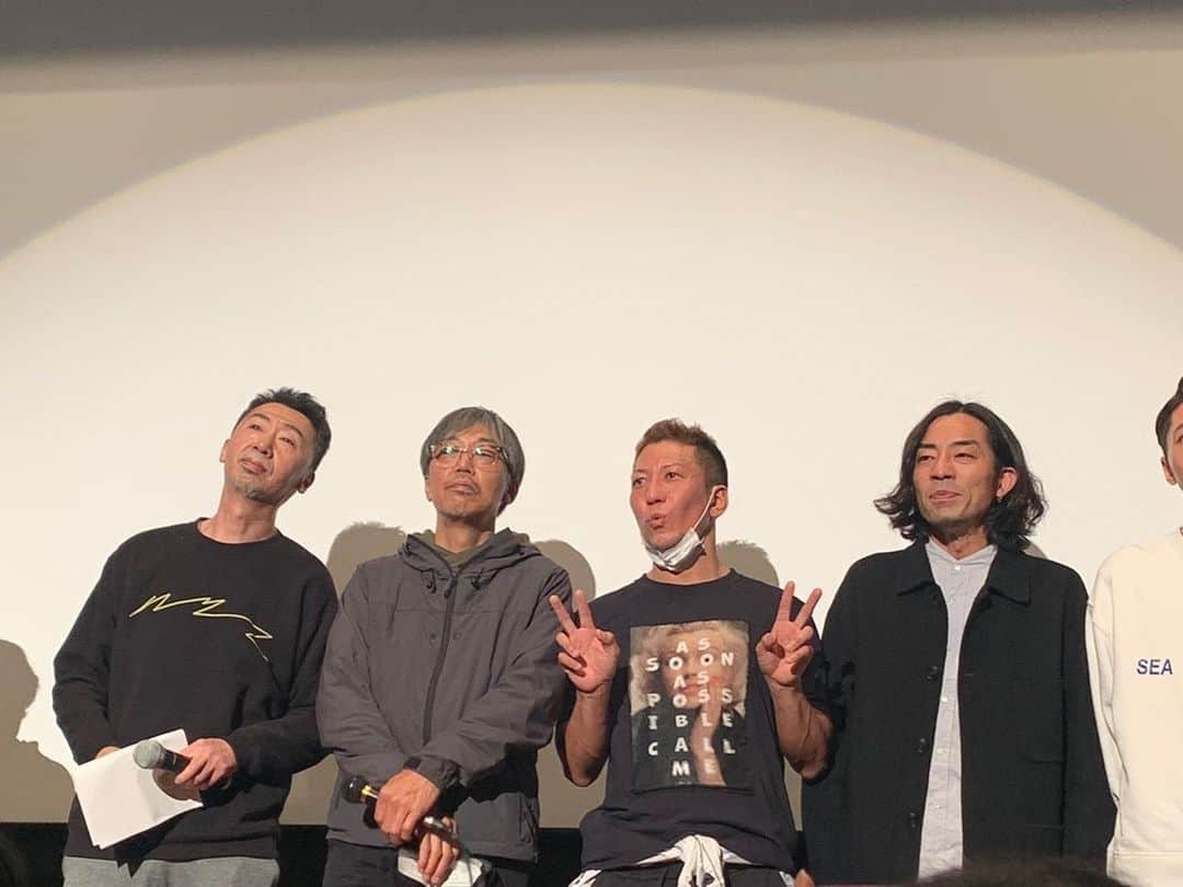 黒田悠斗さんのインスタグラム写真 - (黒田悠斗Instagram)「劇場版「おうちでキャノンボール2020」の初日舞台挨拶いってきたー。松尾さんの編集すごい。内容は保証します。ぜひ足はこんでみてください」3月27日 8時16分 - yuto_kuroda