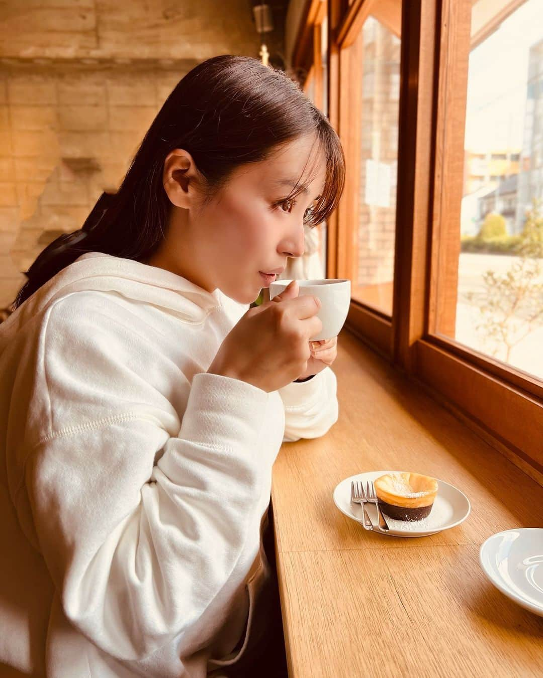 中村かなさんのインスタグラム写真 - (中村かなInstagram)「☕️ ・ ・ 名古屋・高辻 【 @kiso_nagoya 】 木曜の喫茶営業に行けました☕️🤎 ・ 普段めちゃくちゃ混んでるみたいで🥺 アクセスいい場所じゃないのに ここのパンおいしくてペロリ😋だから 納得です🍞🥐🥖 ・ ・ ・ #kiso #パン屋巡り  #ハード系パン #パン屋 #パン好き女子 #高辻 #桜山 #桜山カフェ  #カフェ #昭和区カフェ #coffee #昭和区 #名古屋パン屋 #昭和区グルメ #コーヒーのある暮らし #名古屋パン #名古屋パン屋巡り  #nagoya #東海カフェ #nagoyacafe #名古屋観光 #名古屋旅行 #名古屋カフェ #名古屋カフェ巡り #名古屋カフェ部 #名古屋グルメ #名古屋ランチ #名古屋スイーツ #名古屋 #nagoyafood」3月27日 10時15分 - k777pime