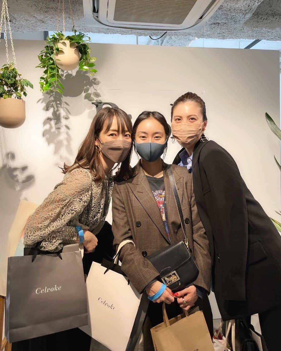 上野なつひさんのインスタグラム写真 - (上野なつひInstagram)「大好きなBIOPLE FESへ🌸 今回も環境や人の体、ペット思いな賞品たくさん。  今回は血液年齢に注目してて調べたんだけどみんな22.21歳のなか、私まさかの、、、🤪笑 爆笑のオチでした🤣 これでも一応標準なんだよ！皆が良すぎるんです。。  でも悔しいのでBIOPLEさん意識して中から頑張ります😂 #biople  #健康 #オーガニック #フェムテック」3月27日 10時57分 - natsuhi