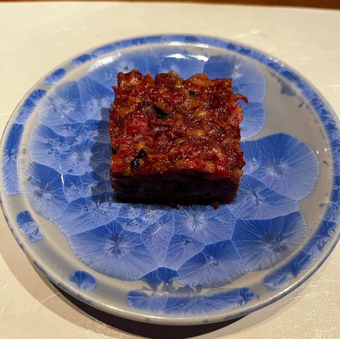 千秋さんのインスタグラム写真 - (千秋Instagram)「海外に行けないなら今のうちに国内行きまくろうかなって思ってきました。 時間とお金と気が程良く合って、旅好きなひとって誰かいなかったっけー？ LINEか連絡下さい。 🚗✈️🚃🚅🛵🚲🚠🚁🚢🐎  #千秋焼肉 #肉匠堀越」3月27日 11時37分 - chiaki77777