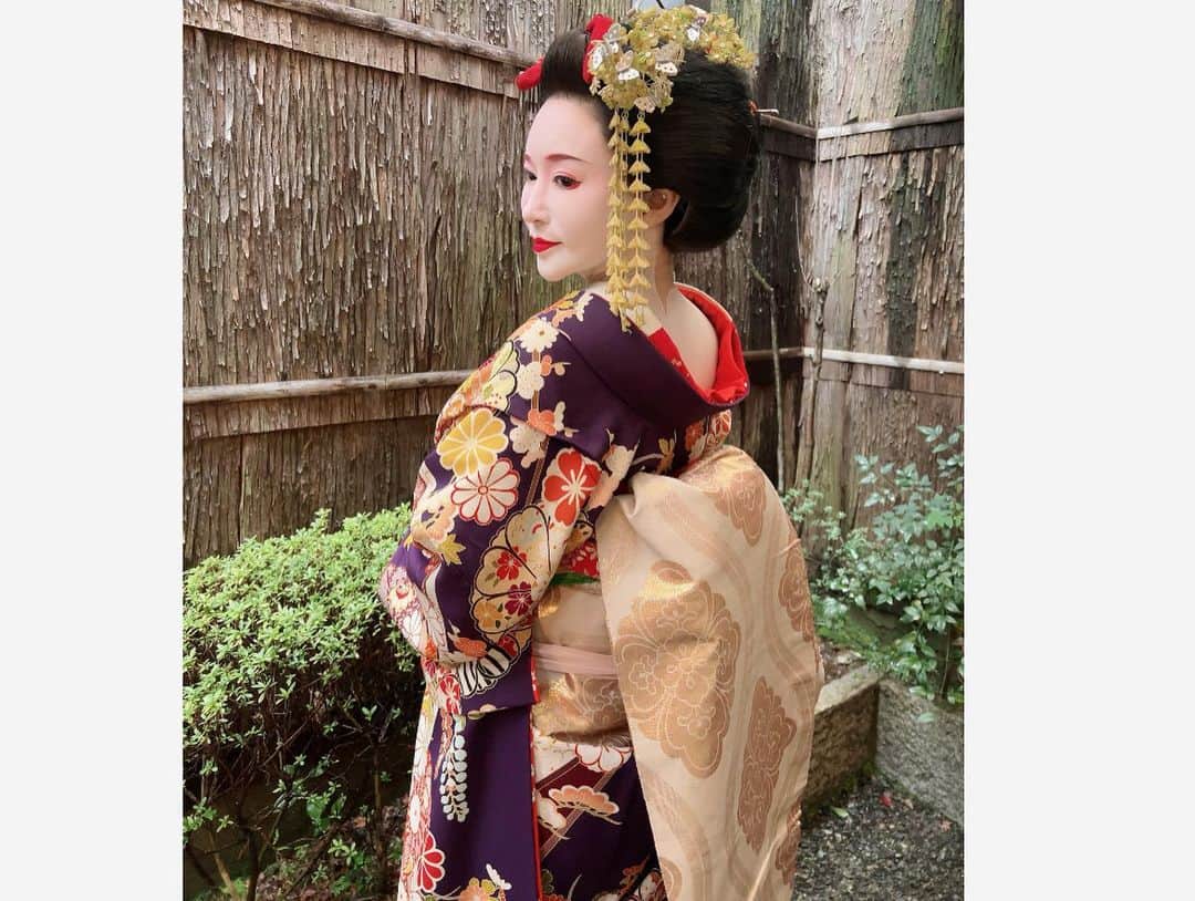里美ゆりあさんのインスタグラム写真 - (里美ゆりあInstagram)「皆で京都旅行に行ってきました🥰  初めての舞妓体験🎶  良い思い出になりました♥️  凄く楽しかったぁ😆  インスタLIVEもありがとう❣️  #ペ部 #京都 #舞妓  #家族 #family」3月27日 11時48分 - satomiyuria