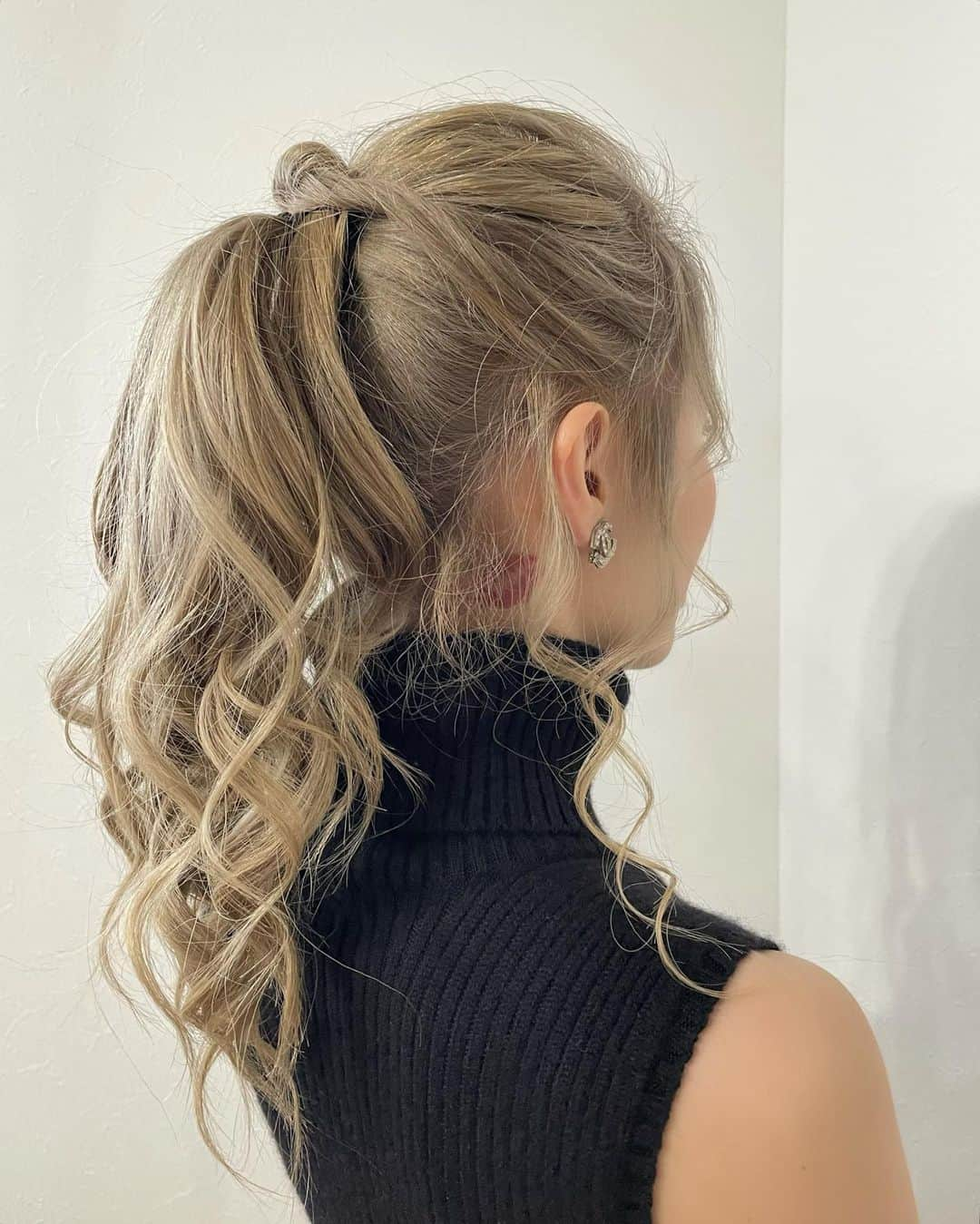 ほずにゃむさんのインスタグラム写真 - (ほずにゃむInstagram)「@hiromi.cerisier  #ヘアメンテ 💇‍♀️♡ ブリーチカラーしたよん💘 @sin_hairmake  ヘアメイクうますぎ♡ᵗʱᵃᵑᵏᵧₒᵤও . . .」3月27日 17時30分 - hozunyam0818