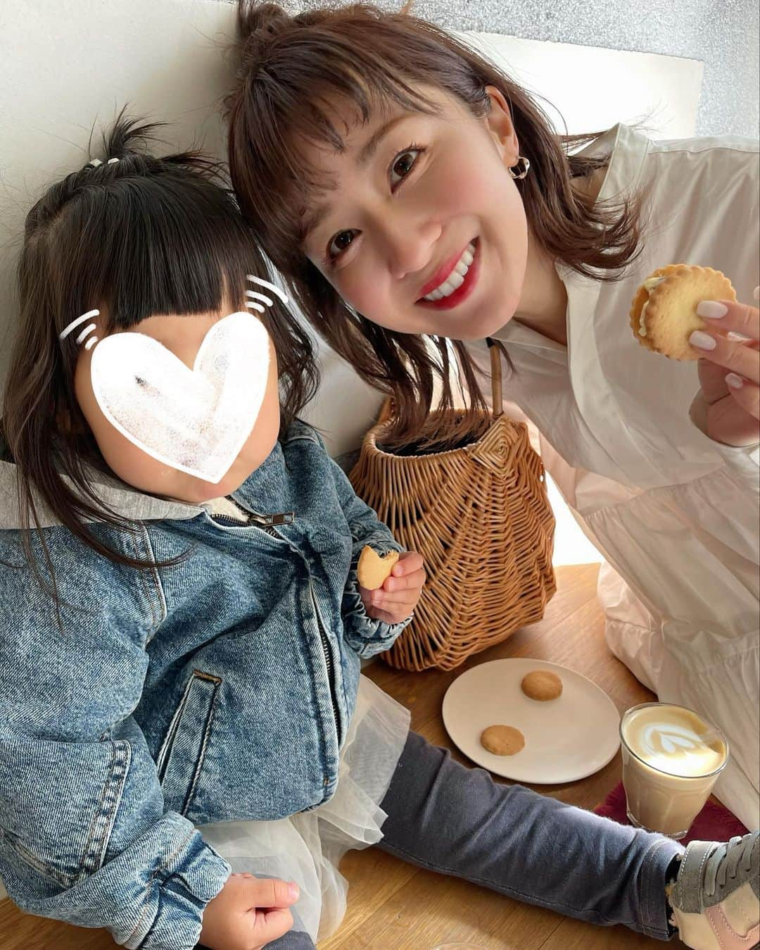 水野佐彩さんのインスタグラム写真 - (水野佐彩Instagram)「・ 載せたいことがありすぎて 追いつかない...❣️ 昨日載せた 蔵前神社帰りのカフェ☕️🍰🍪  #蔵前神社 #lucentcoffee #朝活 #子連れで朝活 #子連れお出かけ #ルーセントコーヒー #きょうのわたちたち👩‍👧」3月27日 20時13分 - saaya_mizuno