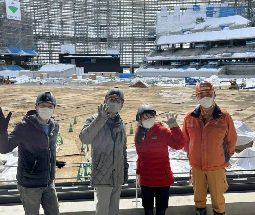 札幌テレビ「どさんこワイド朝」さんのインスタグラム写真 - (札幌テレビ「どさんこワイド朝」Instagram)「あす3月29日(火)から新コーナーがスタートします！ その名も「ボールパーク通信」！  未来のファイターズの球場を、 どさんこワイド朝ならではの目線でお伝えします。 侍ジャパン ヘッドコーチの白井一幸さんも大興奮！ . . #どさんこワイド朝 #白井一幸 さん #大家彩香 #藤井孝太郎  #新コーナー #ボールパーク通信 #独自目線  #アイデアが規格外 #ファンファースト  #あす放送 #お楽しみに」3月28日 12時01分 - dosanko_asa