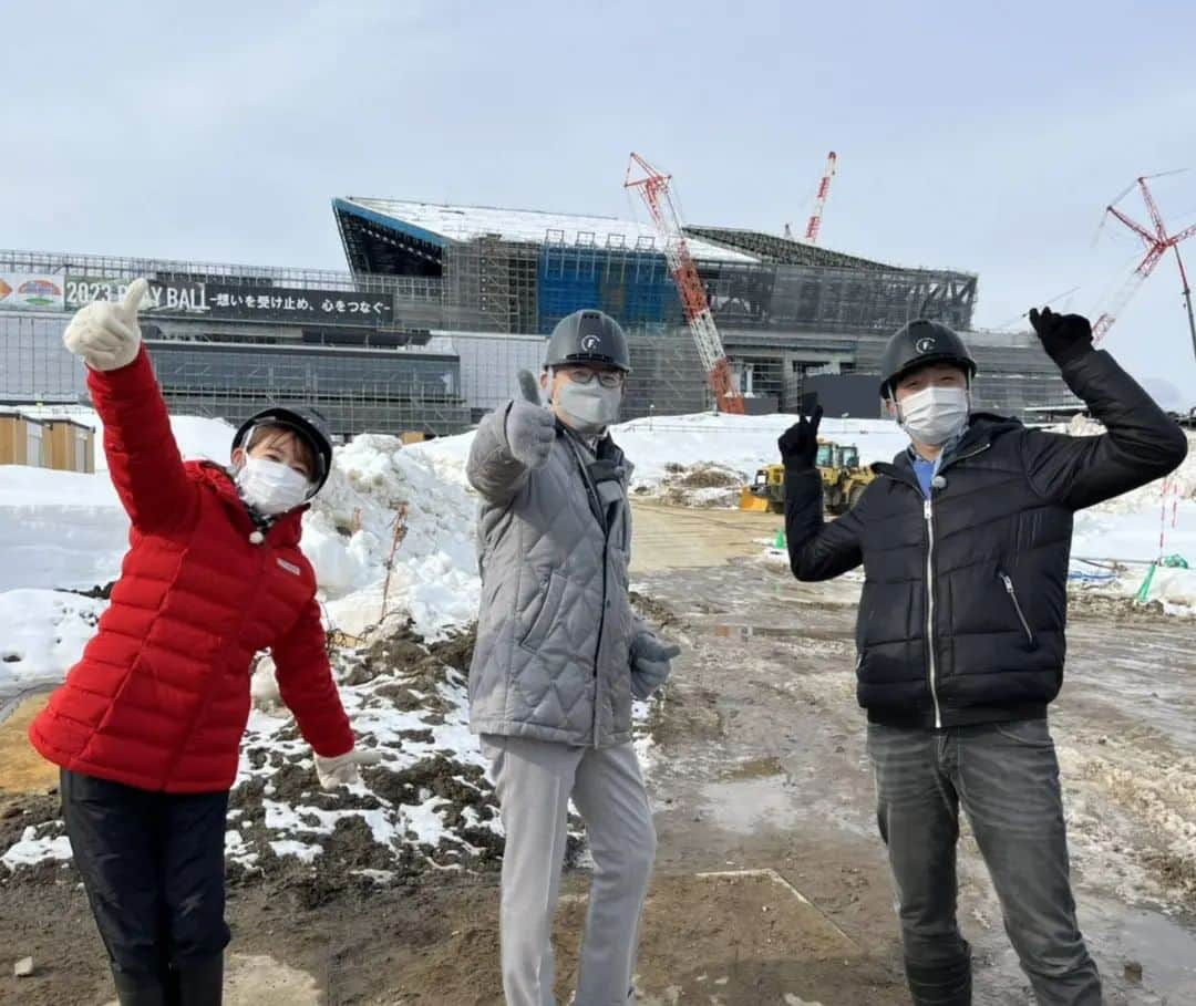 札幌テレビ「どさんこワイド朝」さんのインスタグラム写真 - (札幌テレビ「どさんこワイド朝」Instagram)「あす3月29日(火)から新コーナーがスタートします！ その名も「ボールパーク通信」！  未来のファイターズの球場を、 どさんこワイド朝ならではの目線でお伝えします。 侍ジャパン ヘッドコーチの白井一幸さんも大興奮！ . . #どさんこワイド朝 #白井一幸 さん #大家彩香 #藤井孝太郎  #新コーナー #ボールパーク通信 #独自目線  #アイデアが規格外 #ファンファースト  #あす放送 #お楽しみに」3月28日 12時01分 - dosanko_asa