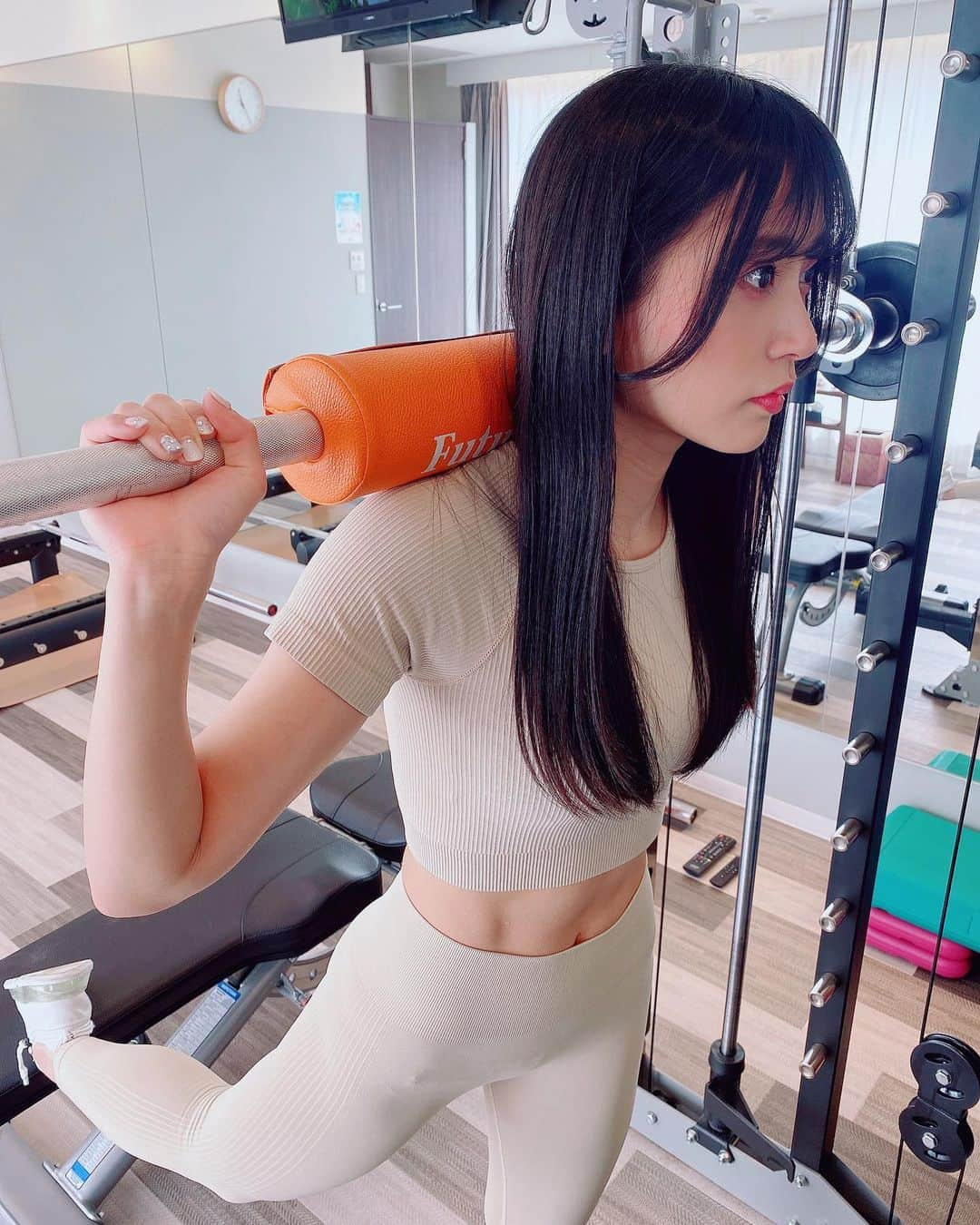 根岸愛さんのインスタグラム写真 - (根岸愛Instagram)「🏋️‍♀️✨🏋️‍♀️ . ジムへgogoしてきた🌸 最近自分にご褒美あげがちだからそろそろちゃんと鍛え直します💪✨ ジムに通うと毎回自分を見つめ直せるからそれだけで価値があるなぁとおもう☺️💕  @kayg_personalgym  @ayaumi.co.jp   #ケイジー #パーソナルジム新宿 #パーソナルトレーニング新宿 #パーソナルジム恵比寿 #パーソナルトレーニング恵比寿 #レンタルウェア #training」3月28日 13時49分 - negishiai927