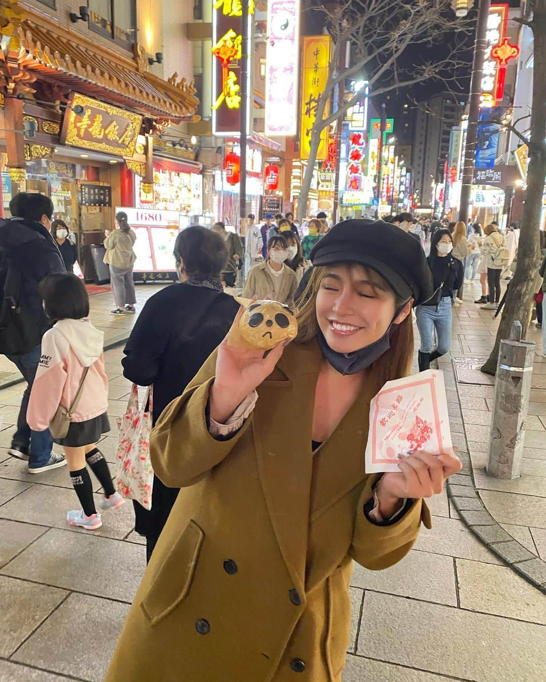 まさちゃんさんのインスタグラム写真 - (まさちゃんInstagram)「パンダマンが可愛いすぎた〜🐼💕 中華街の食べ歩き楽しいよねっ🌸  #筋トレ #トレーニング #ダイエット #workout #フィットネス #ジム  #fitness #gym #ワークアウト #スポーツモデル #プロテイン #tokyo #training #美容 #アパレル #フィットネス女子 #ポートレート #カメラ」3月28日 14時03分 - masachin21