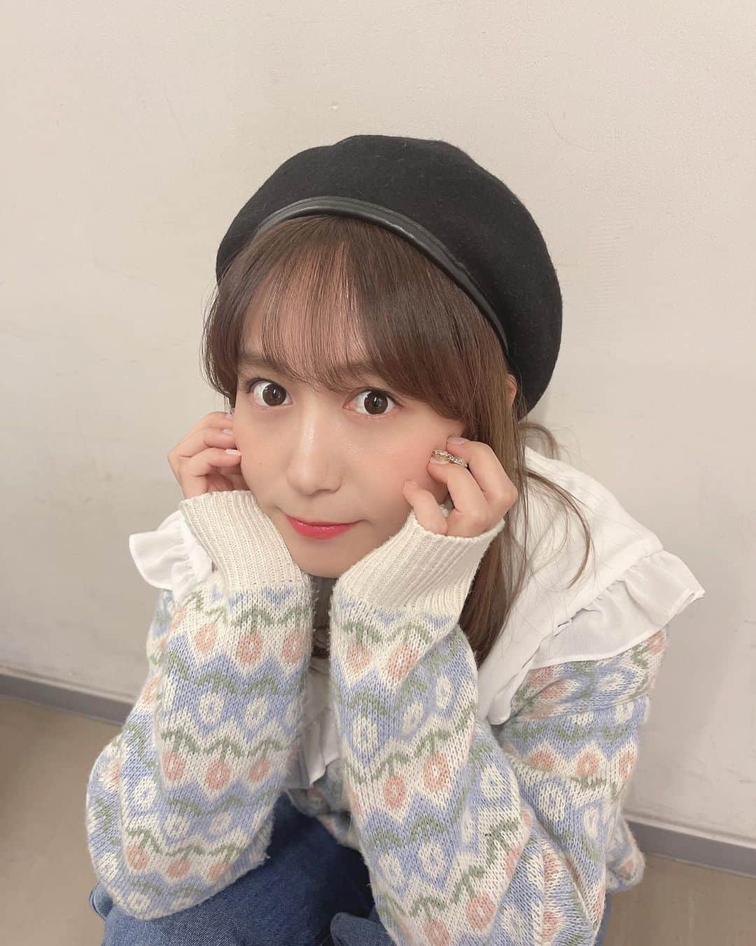 大場美奈さんのインスタグラム写真 - (大場美奈Instagram)「🌝 　 この日は私服持ってなくて おしちゃんに洋服 借りました👏🏻 そしたらめちゃ好評でした🌷 友達と服貸し合いっこ たのしいそうって思った！ @aokishiori4」3月28日 15時14分 - obamina__43