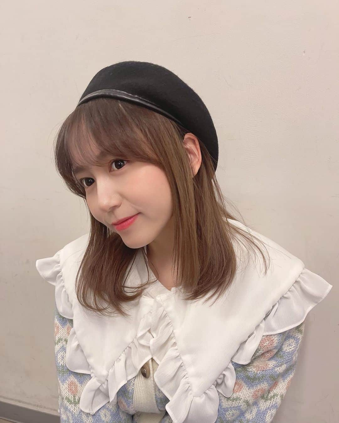 大場美奈さんのインスタグラム写真 - (大場美奈Instagram)「🌝 　 この日は私服持ってなくて おしちゃんに洋服 借りました👏🏻 そしたらめちゃ好評でした🌷 友達と服貸し合いっこ たのしいそうって思った！ @aokishiori4」3月28日 15時14分 - obamina__43