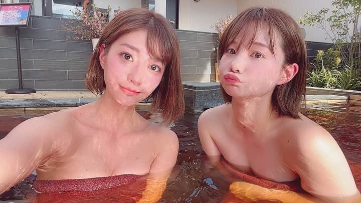 大貫彩香さんのインスタグラム写真 - (大貫彩香Instagram)「むちむちサウナの撮影でした🧖‍♀️🧖‍♀️🤍  朝からいい汗かきました☺️🌸  今回は、またまた大好きなおふろの王様さんの新店舗、和光店にお邪魔して参りました☺️💙 青を基調とした、店内はスタジオの様な空間🦋 可愛くて暖かい休憩スポットがいっぱい、広い！！！ 女性同士やカップルできたら楽しい事間違いなし🥺 お家のそばにほしい、、、 サウナも93度で天然高濃度炭酸泉♨️  入浴、紹介シーンは動画をお楽しみに♪  #むちむちサウナ　 #YouTube  #おふろの王様　 #おふろの王様和光店」3月28日 15時20分 - sayaka_oonuki