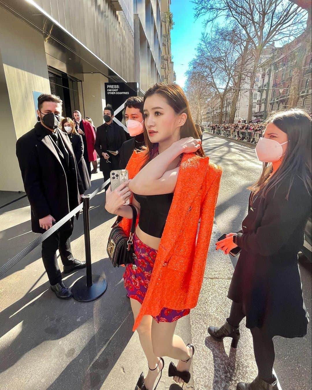 平山美春さんのインスタグラム写真 - (平山美春Instagram)「@dolcegabbana ‘s orange jacket 🍊🧡 色々着回し🧡🧡🧡 . #dolcegabbana #dg  #instafashion #fashiongram」3月28日 15時54分 - miharuhirayama