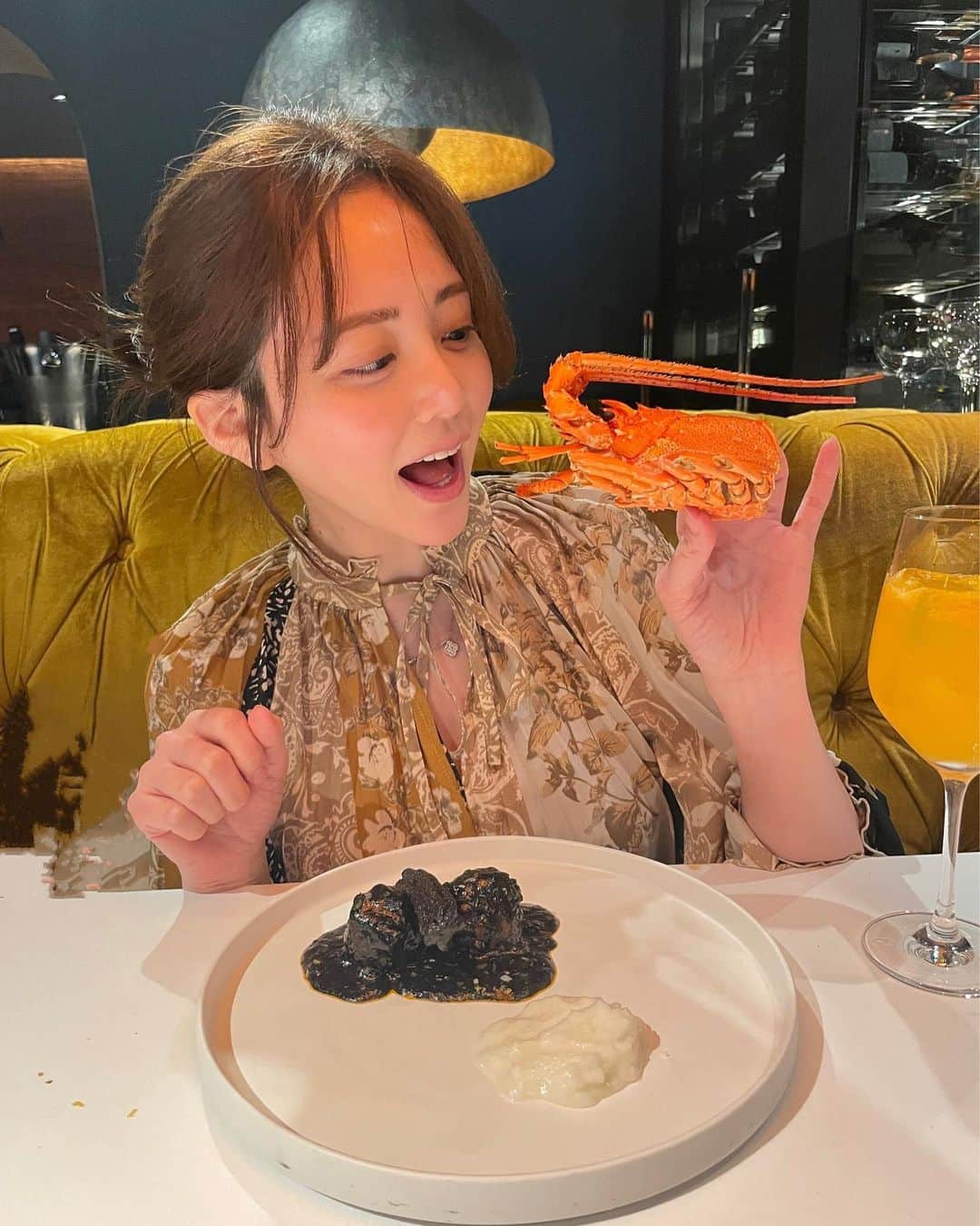 谷亜沙子さんのインスタグラム写真 - (谷亜沙子Instagram)「おいしいご飯とたまにはお酒飲むのもいいよね。  写真に映えるお料理たくさん美味しかった🦐🦐🦐🦐🇨🇳🇪🇸  #dinner #🦐」3月28日 22時34分 - asyakodayo