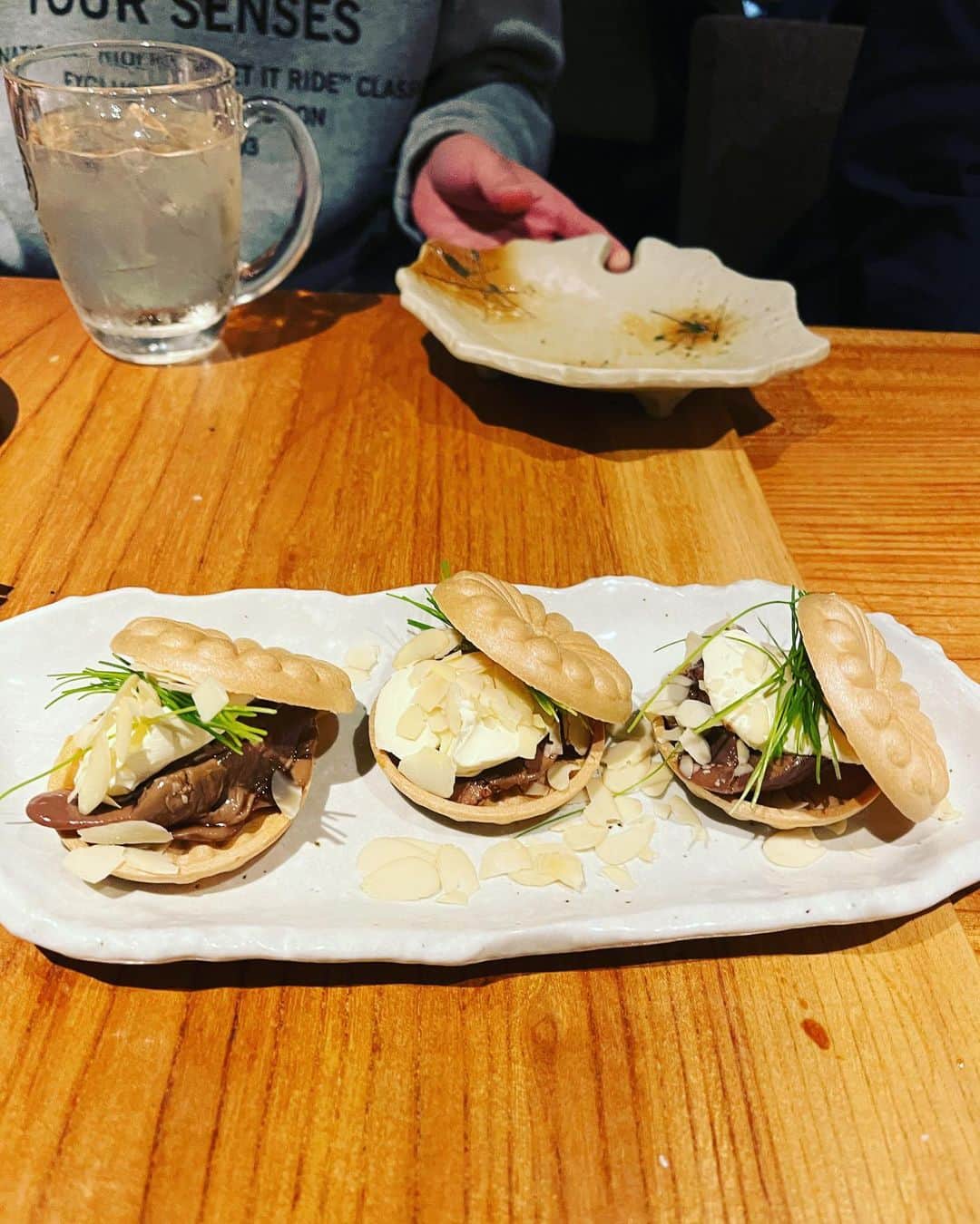 金村義明さんのインスタグラム写真 - (金村義明Instagram)「久しぶりにたべたら めちゃくちゃ美味かった〜 焼き鳥苦手やけど、美味しい焼き鳥屋さん 大丈夫🙆‍♂️ 超劇ウマママママママママし」3月28日 22時42分 - yoshiaki_kanemura