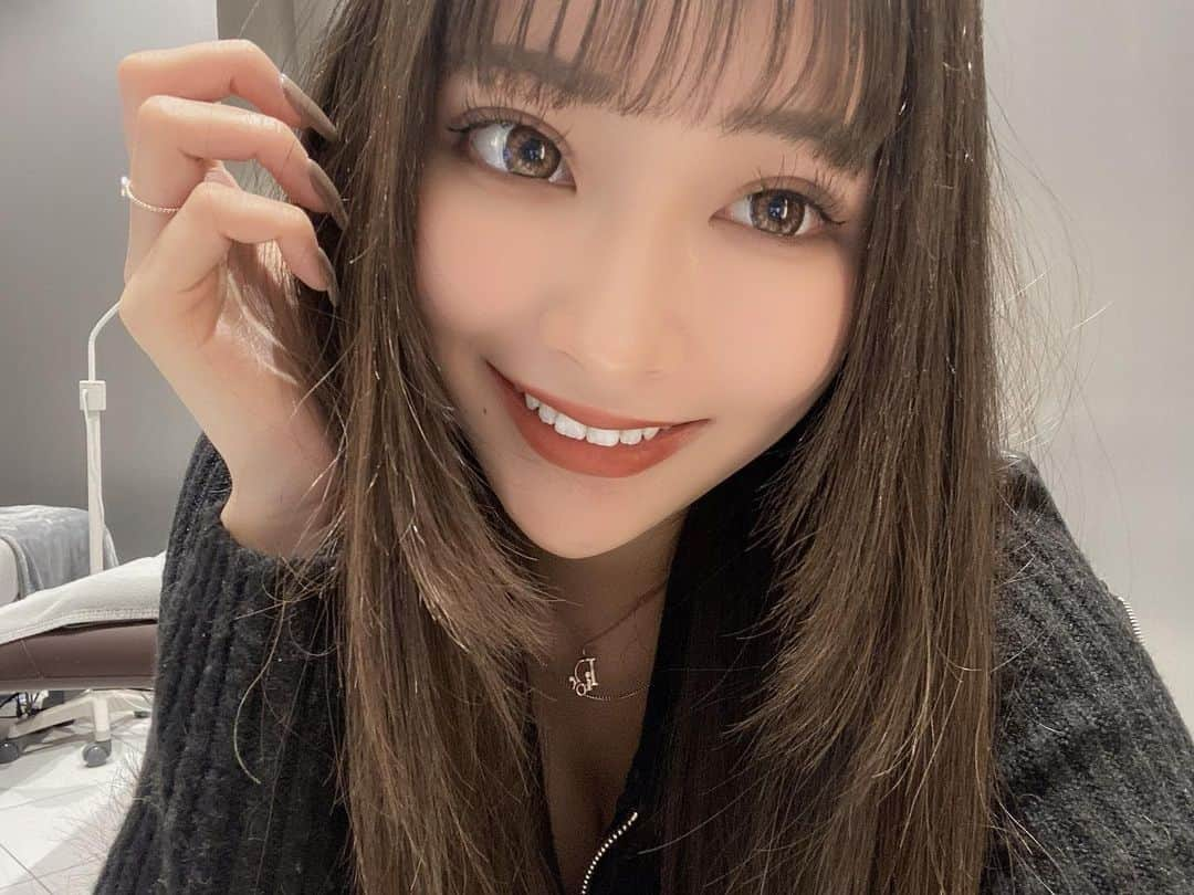 PyunA.(ぴょな)さんのインスタグラム写真 - (PyunA.(ぴょな)Instagram)「今日は　@r_beauty.clinic に 二重の経過観察にきたよ✊🏻😙 幅も形も理想でとても満足🥺❣️ @dr.risakotomita 先生ありがとうございました😍  #りぃ先生 #RBeautyClinic イ #RBeautyCLINIC #富田莉莎子#二重整形#りぃの二重術#クイックアイ#rbeautyclinic名古屋院」3月29日 14時40分 - _000919_