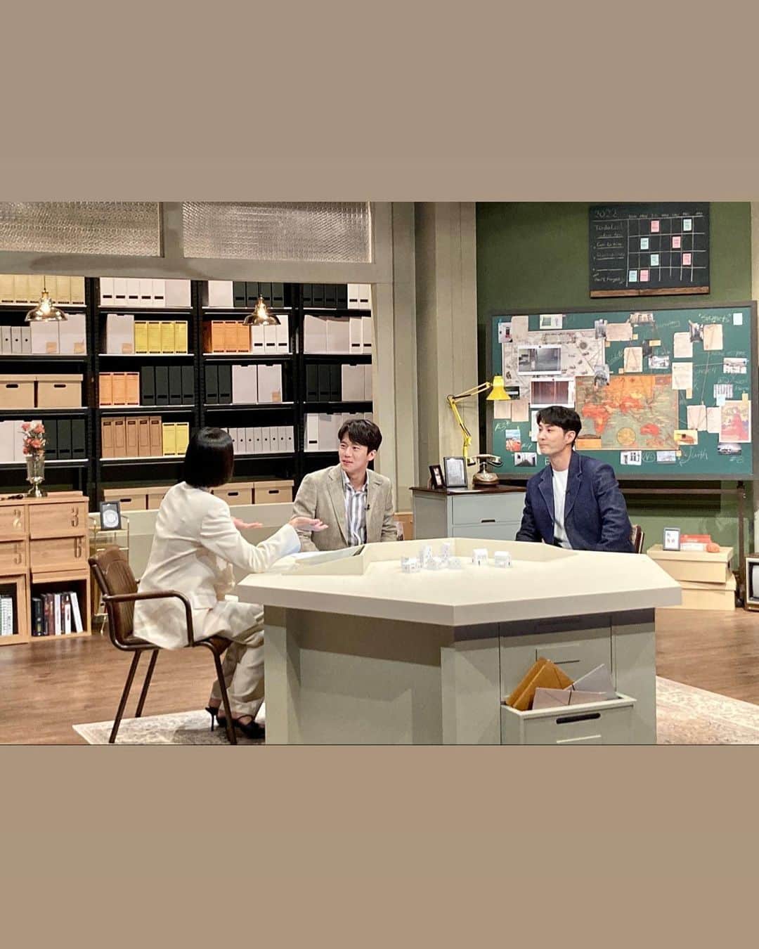 ハ・ソクジンさんのインスタグラム写真 - (ハ・ソクジンInstagram)「날이 좋길래☀️ #근황」3月29日 15時25分 - haseokjin