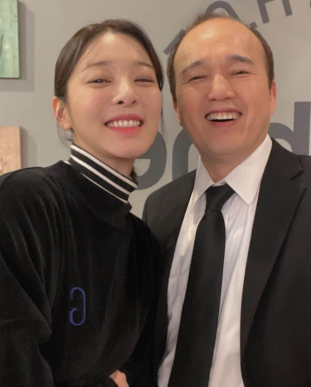 ソル・イナさんのインスタグラム写真 - (ソル・イナInstagram)「하리네가 마음으로 낳으신 둘째딸❤️ 전 우리 사내맞선팀이 너무 좋아요(고백)  Go, back  @sbsdrama.official  @netflixkr」3月29日 23時26分 - _seorina