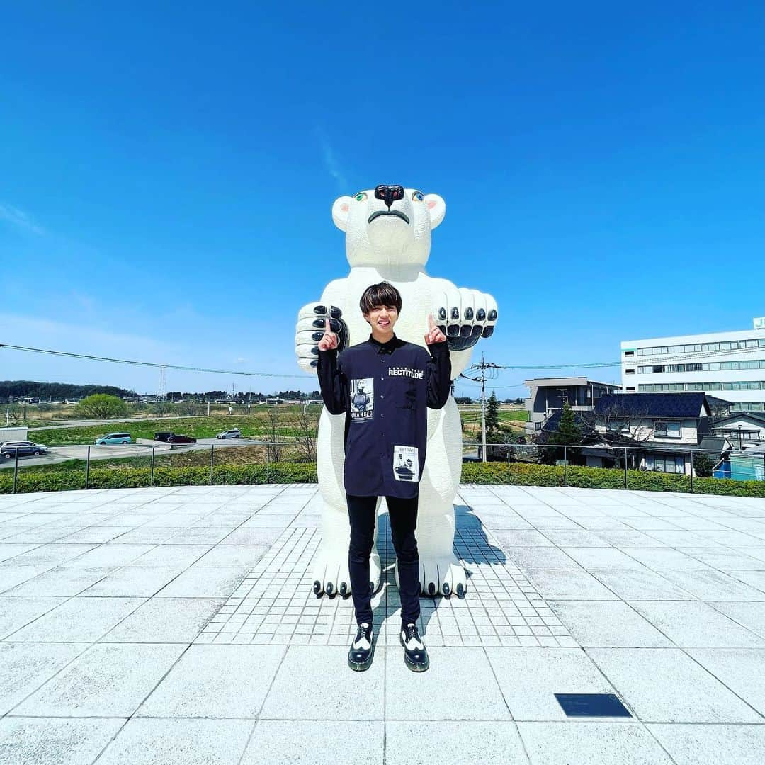 はじめしゃちょーさんのインスタグラム写真 - (はじめしゃちょーInstagram)「🐻‍❄️」3月30日 13時06分 - hajimesyachodesu