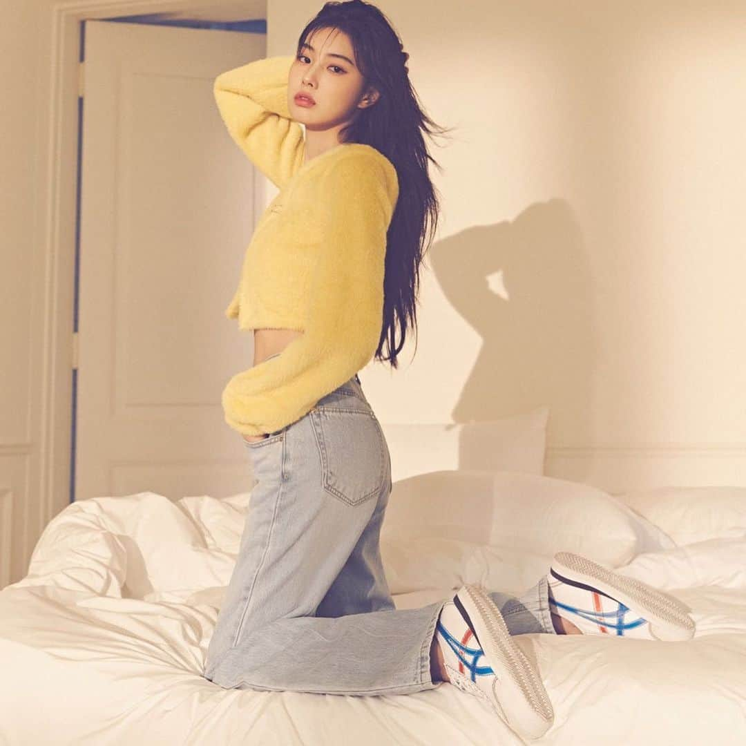 カン・ヘウォンさんのインスタグラム写真 - (カン・ヘウォンInstagram)「Kang Hyewon for ELLE 💛 _ [#KANGHYEWON#HYEWON#강혜원#Kpopdol#likeforfollow#followforlike#like4like#l4l]」3月30日 20時25分 - hyewon__izone