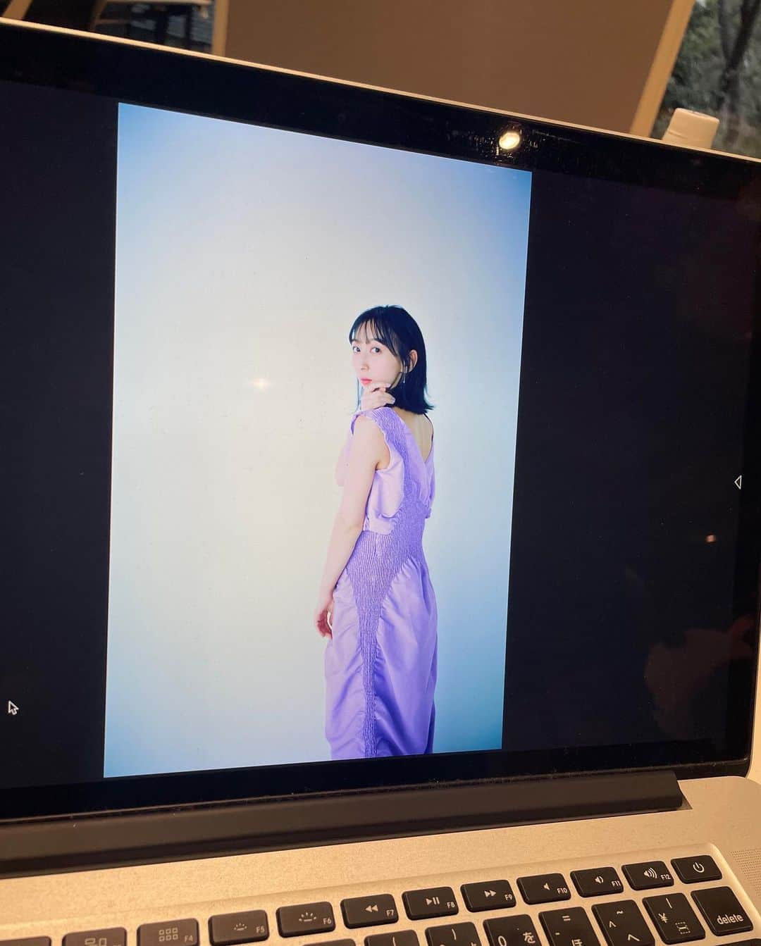 飯田里穂さんのインスタグラム写真 - (飯田里穂Instagram)「本日発売の #anan に 撮り下ろしインタビューが載っています💜  映画 #オッドタクシー について 沢山お話しさせて頂きました🚕🦙  ぜひお手にとってご覧ください！ (anan...嬉しい😢🤍)  special thanks @oddtaxi_  stylist @shingo_tsuno  hairmake kanako higasa」3月31日 0時16分 - rippi_ii