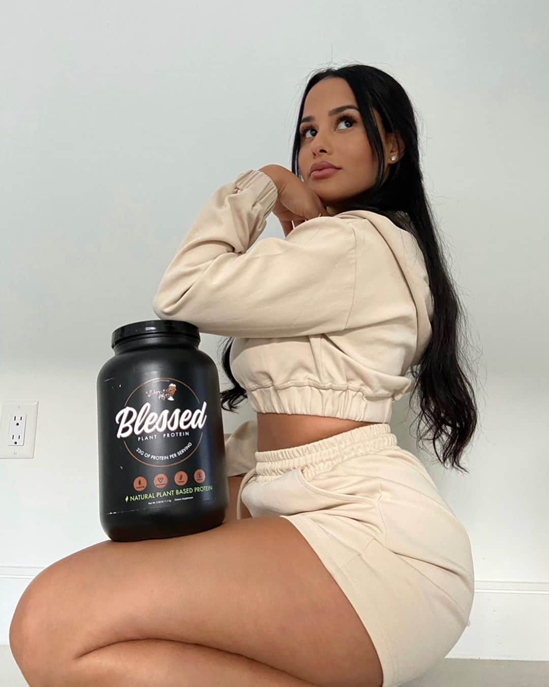 Katya Elise Henryさんのインスタグラム写真 - (Katya Elise HenryInstagram)「This one's for all my #WBKgirls 😍 UP TO 50% OFF STOREWIDE - 48HRS ONLY @wbkfit  Swipe to see my current fav fits from @wbkactive 👉🏽  Grab yourself a new gym fit girl, YOU DESERVE IT!  LINK IN BIO TO SHOP」3月31日 3時45分 - katyaelisehenry