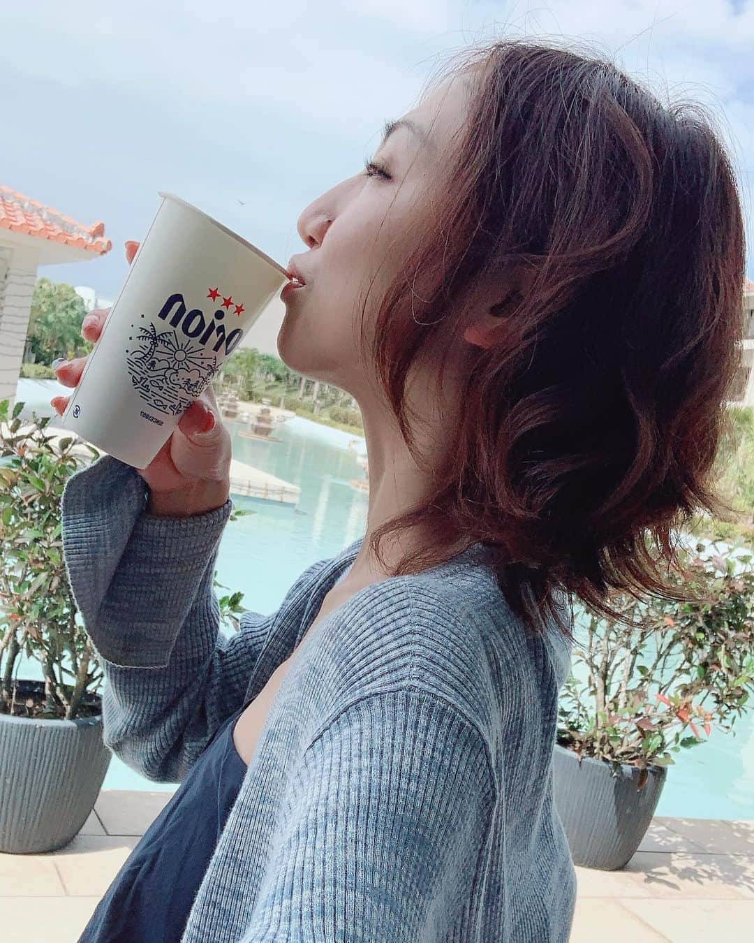 中川愛海さんのインスタグラム写真 - (中川愛海Instagram)「愛海🌺38歳誕生日旅行⑥ ほんと楽しかった🌺行ってよかった💕 @ami_nakagawa_ #中川愛海 #なぜ横顔ですか #詳細は #知ってる人は知っている #一日一回カンパイ  #石垣島 #石垣島旅行」3月31日 17時37分 - ami_nakagawa_