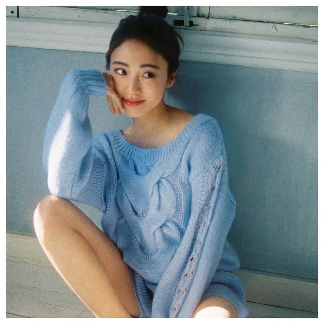 Ravijour Official Instagramさんのインスタグラム写真 - (Ravijour Official InstagramInstagram)「#志田友美 @yuumi_shida が着る、きゅんと春めくルームウェア💐  ✨着用アイテム✨ ケーブルニットセットアップ ¥10,879 (税込) ブルー／パープル／ライトグレー  #RAVIJOUR #ラヴィジュール」3月31日 21時07分 - ravijour_official