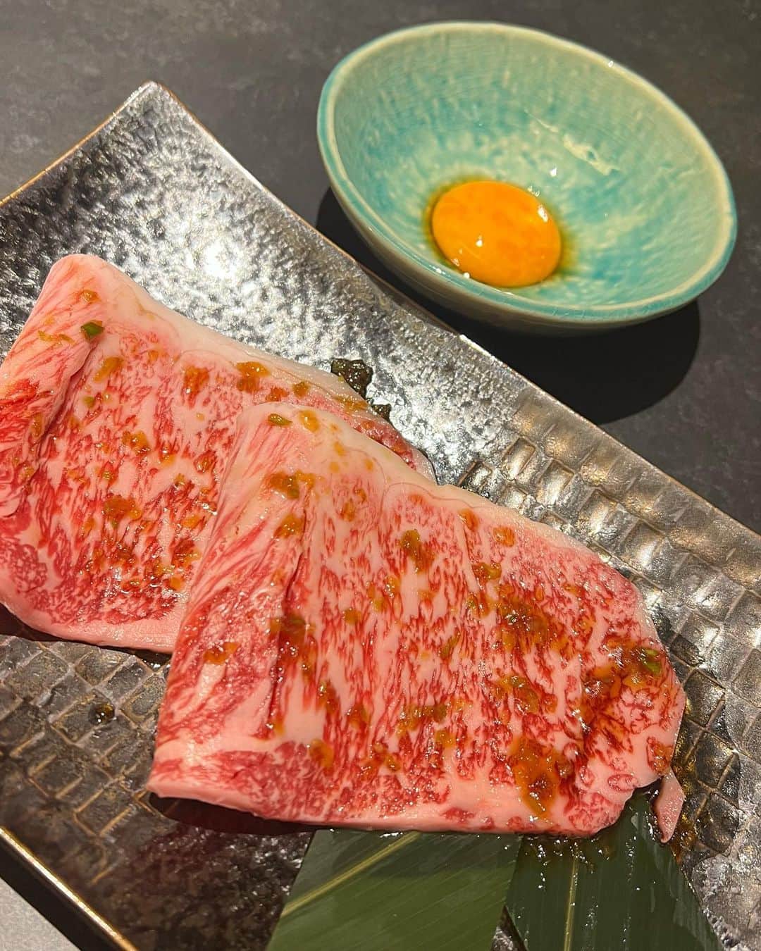 yuukachiさんのインスタグラム写真 - (yuukachiInstagram)「大好きな焼肉屋さん♥️♥️  六本木で大好きでよく行く焼肉きらく が大阪の心斎橋にお店Open🎉して 招待して頂き行ってきました✨  めちゃくちゃ嬉しい🥺👏🏻通う👏🏻  ほんまに美味しいから皆ぜひ！ 行ってみてね〜✨  オススメは、スーパーネギタン塩だよ！！  #大阪焼肉#きらく#きらく#六本木きらく #焼肉好きな人と繋がりたい#大阪グルメ#心斎橋グルメ #心斎橋焼肉#心斎橋きらく#心斎橋ディナー」3月31日 21時40分 - yuuka_stagram