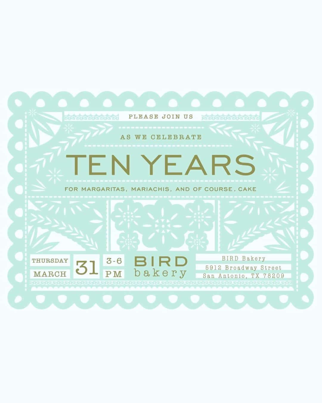 Elizabeth Chambers Hammerさんのインスタグラム写真 - (Elizabeth Chambers HammerInstagram)「✨TEN YEARS✨ Happy Birthday to us! To our extraordinary team and to each and every guest who walks through our doors. We love you, we thank you, and we wouldn’t be here without you. Also, ➡️Fordy sleeping on the bench at 1am was me every night/morning for the first 1-4 years. Full circle! SEE YOU TODAY AT 3, SA! 🎉🎂🕊」4月1日 3時16分 - elizabethchambers