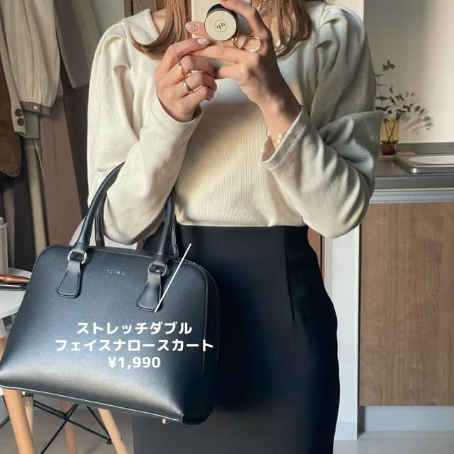 RiLiさんのインスタグラム写真 - (RiLiInstagram)「高見えアイテムの宝庫💍⁣ 【UNIQLO購入品】🛒💘⁣ ⁣ .⁣ この春もみんなのミカタ⁣ 【UNIQLO購入品】が熱い🔥🔥⁣ .⁣ 絶妙なピンクがかわいい⁣ UNIQLOのカーディガンを⁣ GETしたって子も多いのでは？🍑⁣ ⁣ .⁣ ほかにもスタイルUPが⁣ 狙えるタイトスカートや⁣ バチバチに盛れちゃう⁣ 伊達メガネなどなど😤😤⁣ .⁣ かわいいのにプチプラな⁣ アイテムがたくさん🐰🦊🐻⁣ .⁣ 人気のアイテムは⁣ 売り切れなこともあるから⁣ 気になる商品は⁣ いますぐチェック〜〜🤳🏻💘⁣ ❣️❣️❣️⁣⁣ RiLi.tokyoはみんなの⁣⁣ 「なりたい」「やりたい」を応援💡⁣⁣ .⁣⁣ かわいいコーデやアイテム⁣⁣ 注目スポットなどが撮れたら⁣⁣ ハッシュタグ→#rili_tokyo を付けて投稿してね❗⁣⁣⁣ RiLiで紹介しちゃうかも🤭⁣⁣ ．⁣⁣⁣ Special Thanks💋 Photo by⁣⁣⁣ @yoshimi_ueda⁣ @tama__0515⁣ @ayanyan_2⁣ @_mnoopy_⁣ @maho12___⁣ @_moenoheya⁣ @nmi.__03⁣ @___ponmk2___⁣ @fleurrri__⁣ .⁣⁣⁣ #UNIQLO #UNIQLO購入品 #ユニクロ購入品 #伊達メガネ #ピンクカーデ #ピンクコーデ ##カーディガン#春コーデ#きれいめコーデ#ユニクロ #ユニクロコーデ #シャツコーデ #プチプラコーデ #眼鏡女子 #ユニクロ眼鏡 #ボーダートップス #ボーダーtシャツ #ボーダーt」4月1日 21時01分 - rili.tokyo