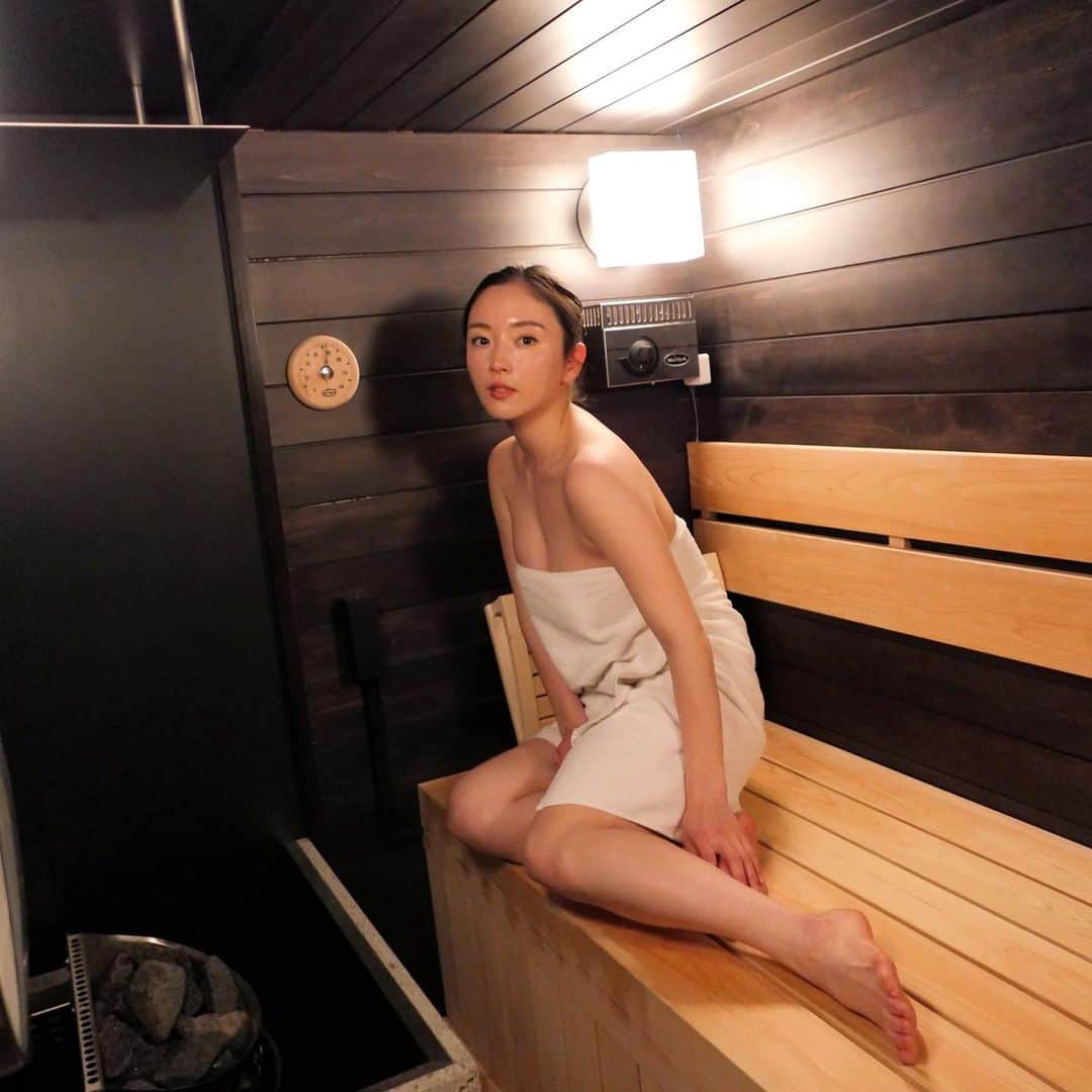 園都さんのインスタグラム写真 - (園都Instagram)「@rokusauna   非対面・非接触で完全プライベートのフィンランド式サウナ「ROKU SAUNA」  2022.04.02 明日OPEN!!  たまプラーザ #ログサウナ #個室サウナ #サウナ #サウナ女子 #sauna」4月1日 21時59分 - miyakosono_official