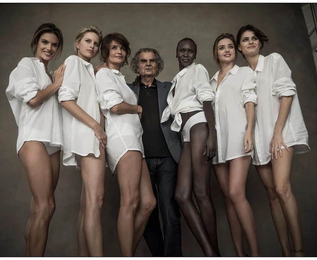 ミランダ・カーさんのインスタグラム写真 - (ミランダ・カーInstagram)「So saddened about the passing of Patrick Demarchelier 🙏 Will miss him and was so lucky enough to have so many special moments captured by him 💖」4月2日 3時46分 - mirandakerr