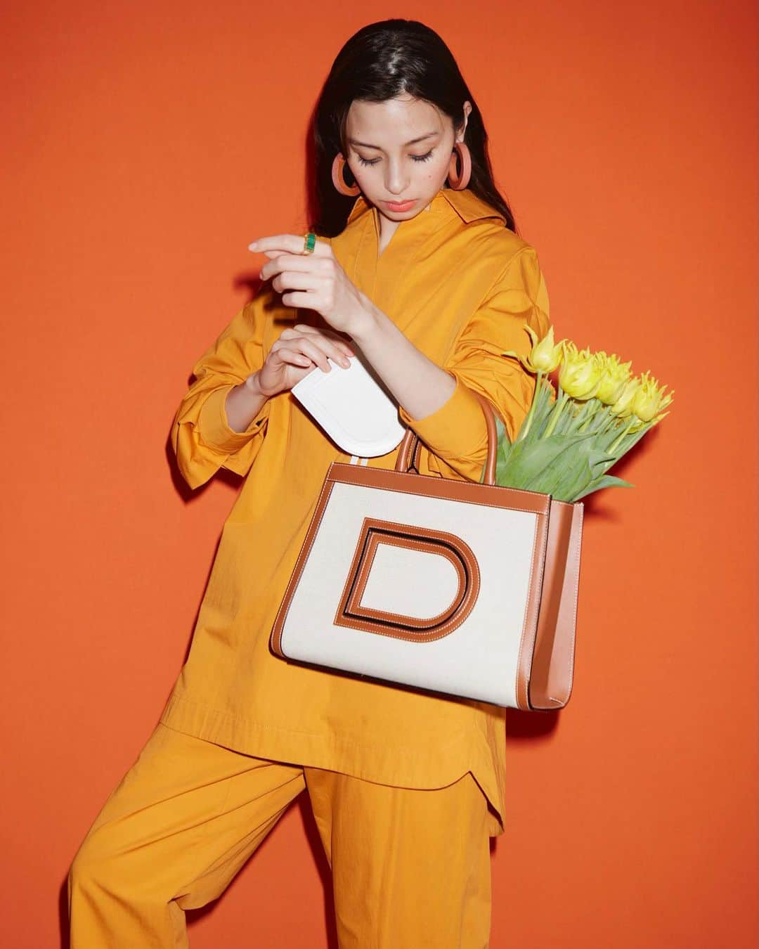 中条あやみさんのインスタグラム写真 - (中条あやみInstagram)「25ans ✖︎ Delvaux 🤍」4月2日 12時02分 - nakajo_ayami