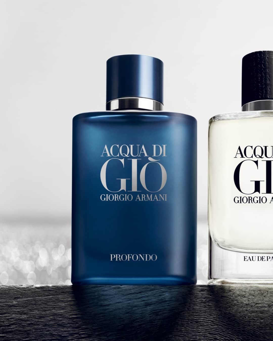 Armani Beautyさんのインスタグラム写真 - (Armani BeautyInstagram)「The infinite power of the sea, captured in a bottle. Rediscover modern classics ACQUA DI GIÒ EAU DE TOILETTE, ACQUA DI GIÒ EAU DE PARFUM and ACQUA DI GIÒ PROFONDO.   Visit the link in the bio to discover more.   #Armanibeauty #AcquaDiGio #fragrance」4月2日 19時00分 - armanibeauty