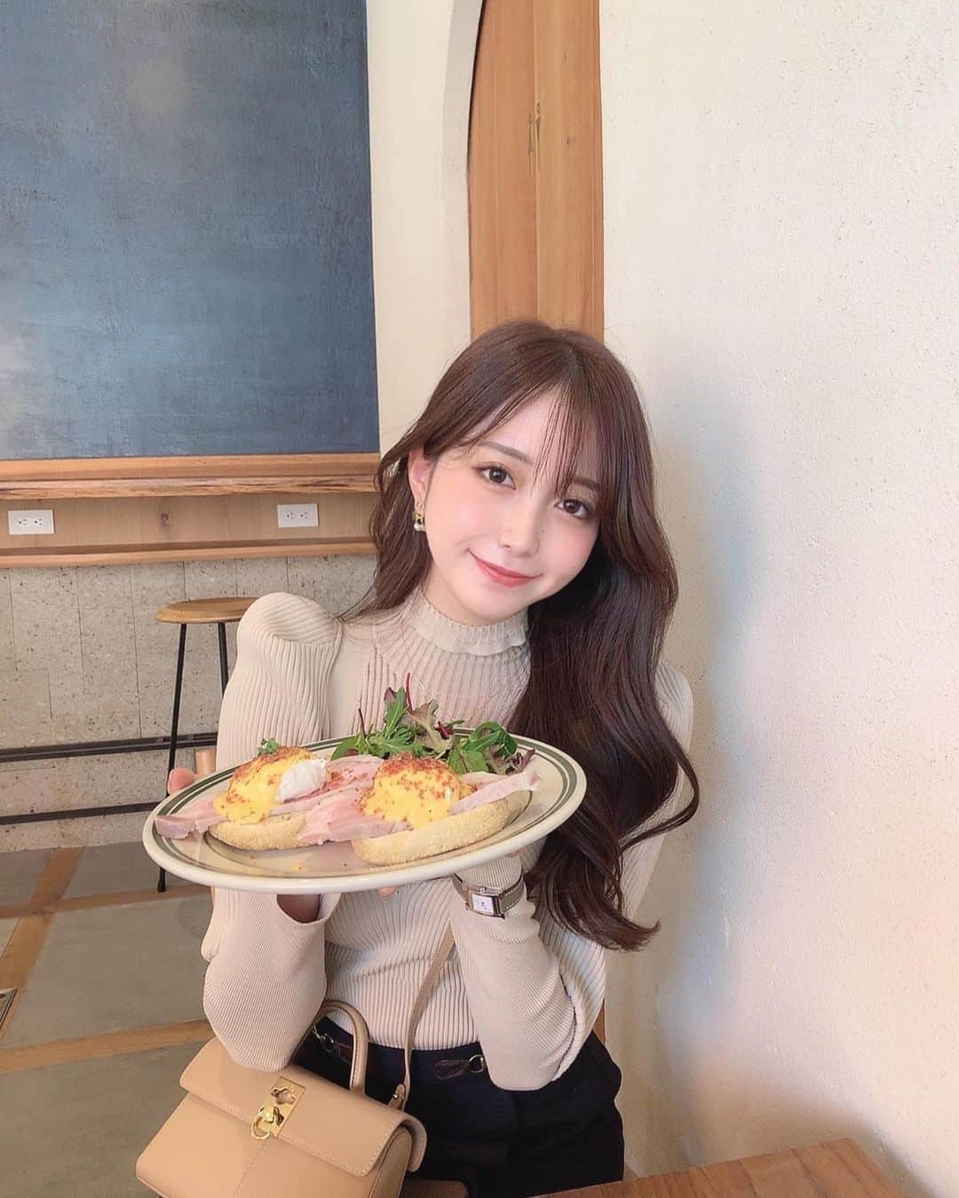 MIYUさんのインスタグラム写真 - (MIYUInstagram)「もう4月ですね🌸 今年度も頑張ります✨  📍 @hotelnoum #大阪カフェ#大阪ホテル」4月3日 19時35分 - miyu__.oo