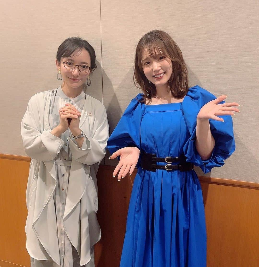 内田真礼さんのインスタグラム写真 - (内田真礼Instagram)「はめふらイベント、楽しい時間でしたー！  この二日間は、同じようで、全然違うイベントでした。面白いですねぇ！  はめふらの世界は、乙女ゲーの世界なので、流れるBGMが優雅なんです。 なので、イベントでも流れていた優雅なBGMをきいていて どんな内容だとしても（ほぼバラエティ😆）優雅な気持ちになったので 音楽って大事だなぁ！と思ったりしていました。  話は変わりまして！  はめふらが続いてくれるうれしさ。 わたしは、非常に感じております。 今年はゲームも発売しました。 イベントも無事行えました！  そして舞台があり、 劇場版へと続いていきます。  これから先も様々なメディアミックスで楽しませてくれるであろう、はめふら！ 私は楽しみで仕方ありません。  また集合する時には、 皆さんの前で カタリナ5、演じたい😊🧡  これからも はめふらをよろしくね😊💕」4月3日 22時07分 - uchidamaayataso