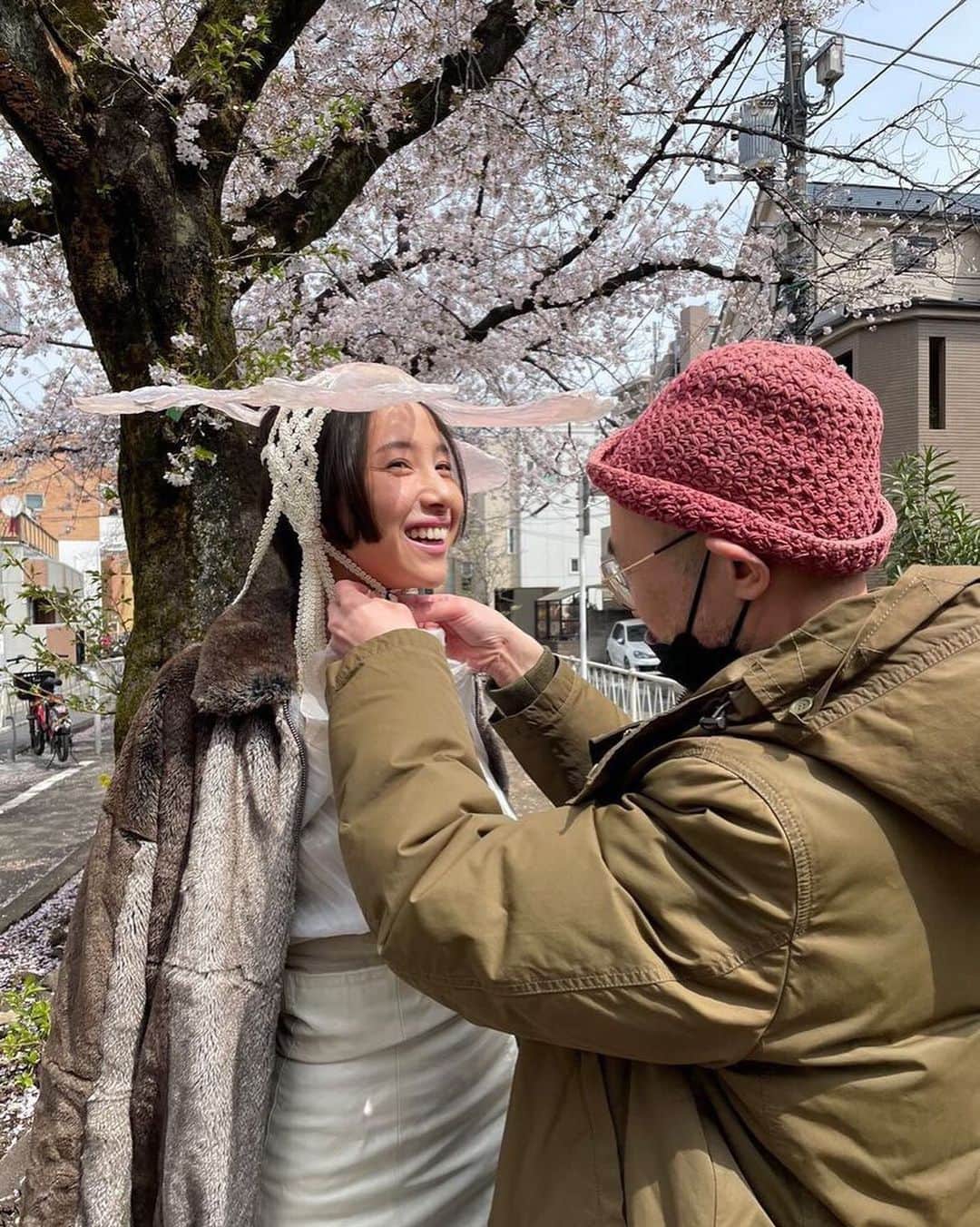 海老沼さくらさんのインスタグラム写真 - (海老沼さくらInstagram)「Sakura headpiece on さくら🌸  🌸 @kiri_yoshiki 🌸 photography @motohiko_hasui  styling @kumikoyashiro  make up @naoyossii  dress #jeremyscott」4月4日 15時10分 - sakura981118