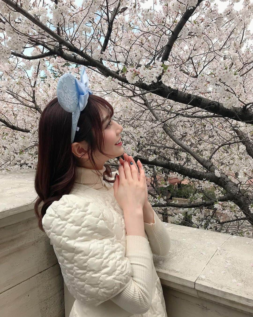 河北彩花さんのインスタグラム写真 - (河北彩花Instagram)「⁡ ⁡ この前ストーリーであげた桜はディズニーでした🌸💕 ⁡ ⁡ こんな所に桜があったんだ‪.ᐟ‪.ᐟって思ったけど 満開でちょうどいい頃に見れました☺️ ⁡ ⁡ 桜見れると心が暖かくなる‥♡゛   #春  #桜の木  #桜  #disneysea」4月4日 21時51分 - saika_kawakita__official