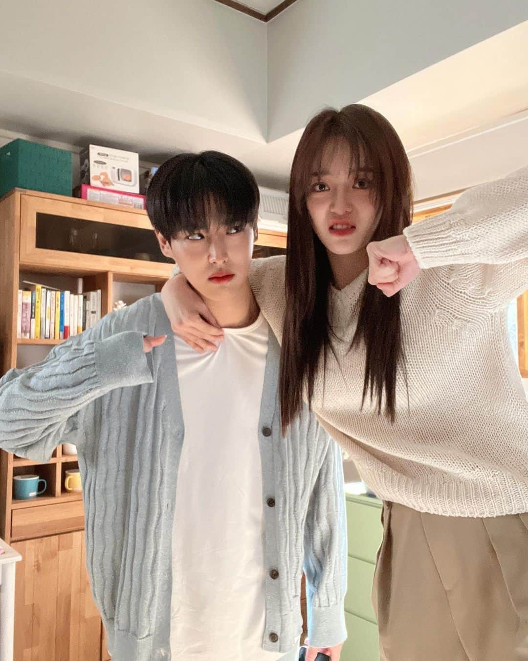 キム・セジョン（Gugudan SeMiNa）さんのインスタグラム写真 - (キム・セジョン（Gugudan SeMiNa）Instagram)「보낼 준비를 해볼까  나의 월화 #사내맞선  @sbsdrama.official  @netflixkr」4月5日 18時47分 - clean_0828