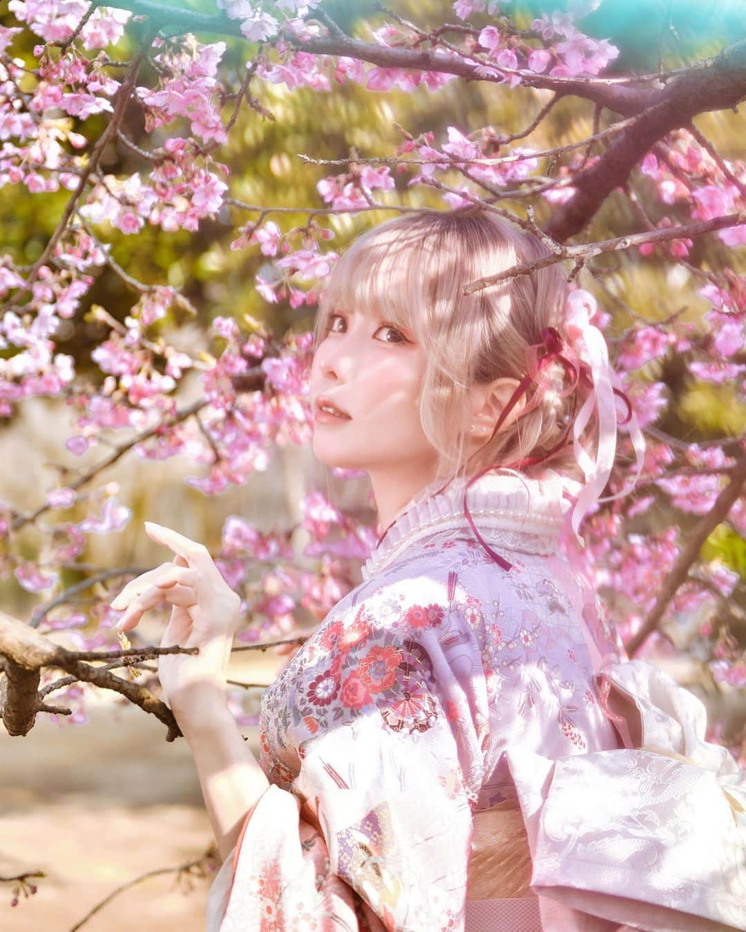 Elyさんのインスタグラム写真 - (ElyInstagram)「Sakura saku🌸 花時🌸  👘 @kimono_luna  📷 @dzzdm  #elycosplay #ely #dailyely #elydaily #blessed #さくら  #sakura  #portrait」4月6日 9時50分 - eeelyeee