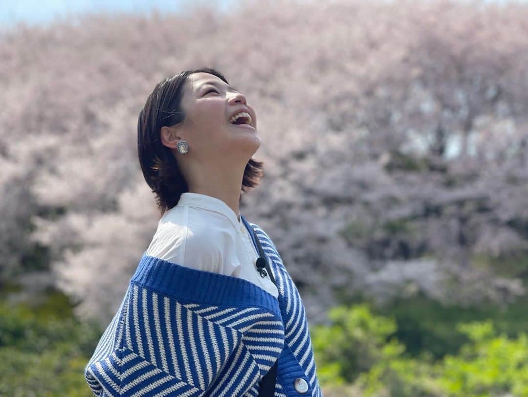 渕上沙紀さんのインスタグラム写真 - (渕上沙紀Instagram)「佐木島の千本桜🌸  いいね！お願いします🙇‍♀️🙇‍♀️🙇‍♀️🙇‍♀️🙇‍♀️🙇‍♀️ どうか沢山お願いします！  #佐木島 #千本桜#桜#ピンク」4月6日 13時57分 - saki_fuchigami