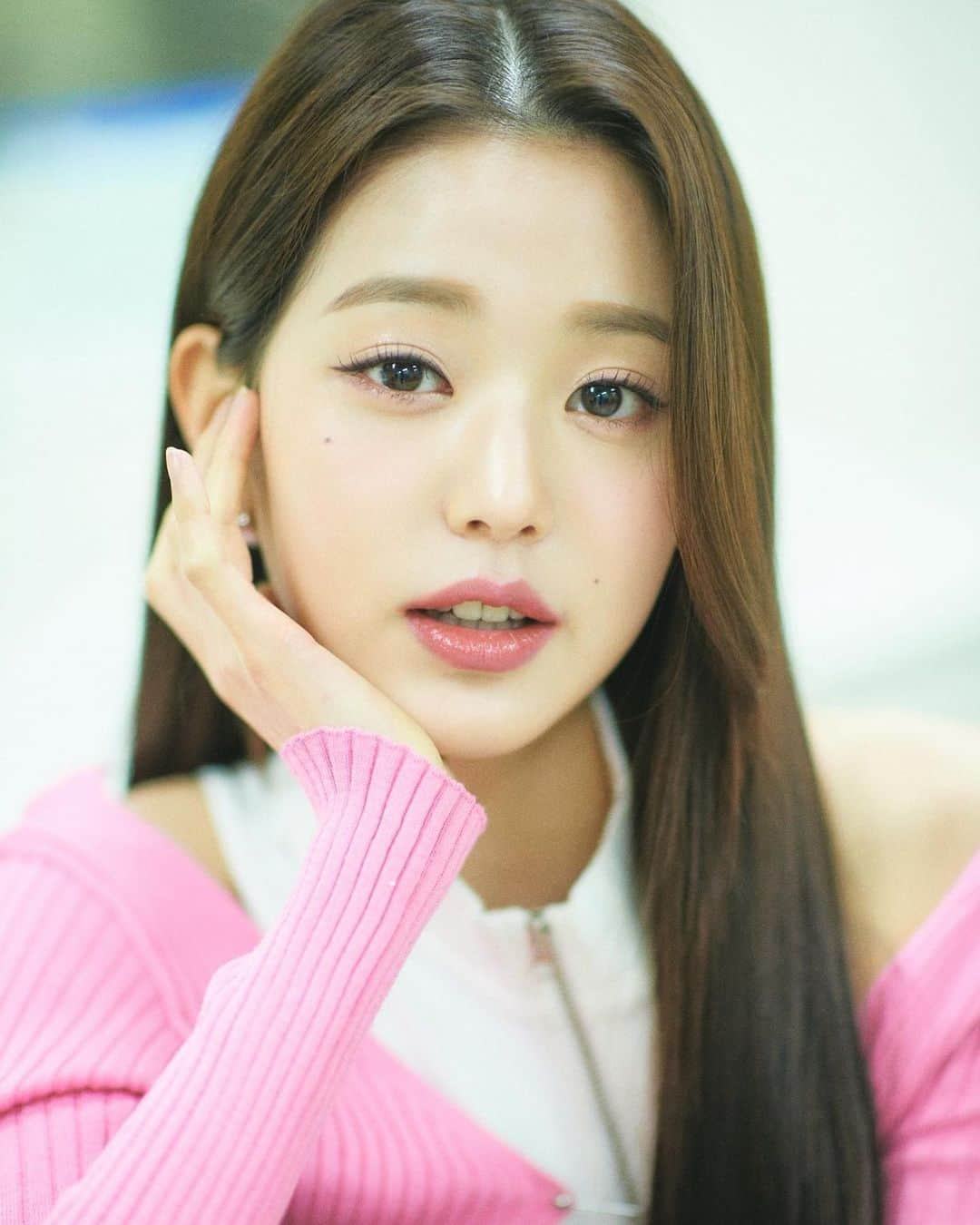 チャン・ウォニョンさんのインスタグラム写真 - (チャン・ウォニョンInstagram)「Dispatch update with Wonyoung 💟 #IVE #JANGWONYOUNG #WONYOUNG #LOVEDIVE #아이브 #장원영 #원영」4月6日 14時09分 - wonyoung__ive