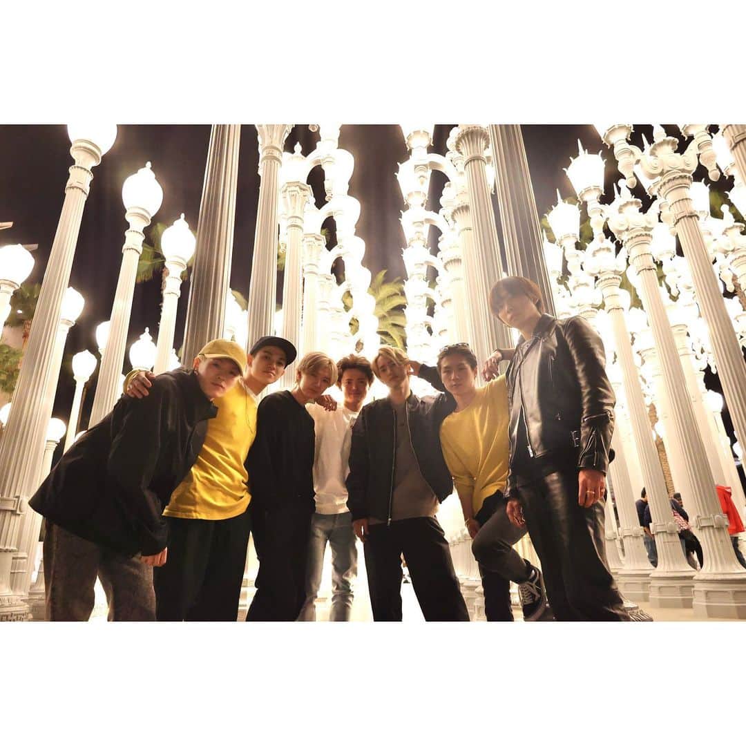 Travis Japan（トラジャ）さんのインスタグラム写真 - (Travis Japan（トラジャ）Instagram)「⁡ ⁡ Beautiful photogenic spot🌃✨ A place called Urban Light!! ⁡ #TJgram #Johnnys #TravisJapan」4月6日 16時22分 - travis_japan_official