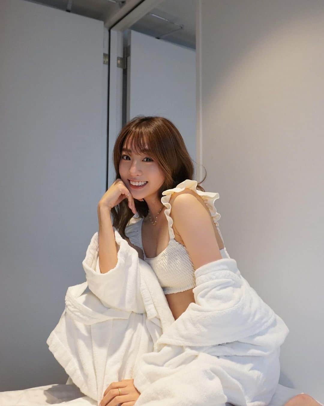 志田友美（ゆうみん）さんのインスタグラム写真 - (志田友美（ゆうみん）Instagram)「🐚🤍  今年初bikini👙💕 安定の @_seasign_ の☻   #bikini #水着 #seasign」4月7日 20時24分 - yuumi_shida