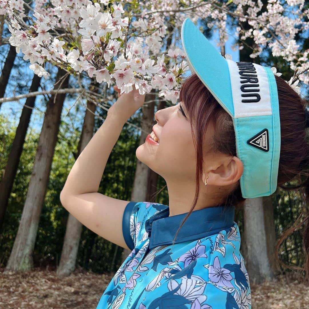 山内鈴蘭さんのインスタグラム写真 - (山内鈴蘭Instagram)「桜やっと見れた🌸お花見ゴルフ最高だね🥺🥺🥺」4月7日 20時42分 - xxsuzuranxx